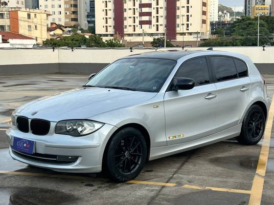 BMW 118i 2.0 UE71 16V GASOLINA 4P AUTOMÁTICO BMW 118i 2.0 UE71 16V GASOLINA 4P AUTOMÁTICO